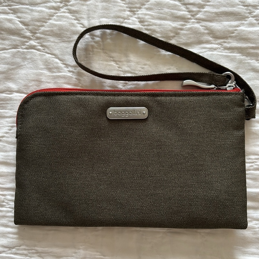 Baggallini RFID Wristlet